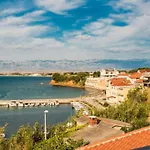 Delfin With Seaview 100 Meters From The Sea - By Ta Leut Agency Lejlighed Privlaka (Zadar)