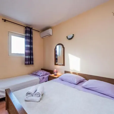 Apartament Delfin With Seaview 100 Meters From The Sea - By Ta Leut Agency Privlaka (Zadar)
