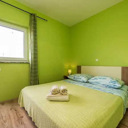 Delfin With Seaview 100 Meters From The Sea - By Ta Leut Agency Apartman *