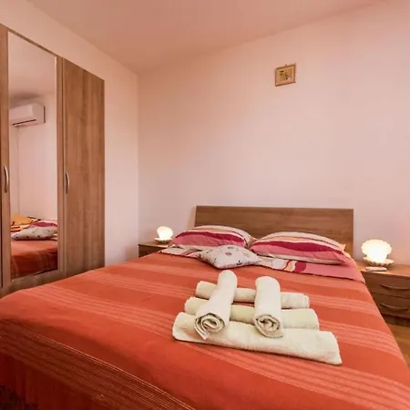 Apartman Delfin With Seaview 100 Meters From The Sea - By Ta Leut Agency