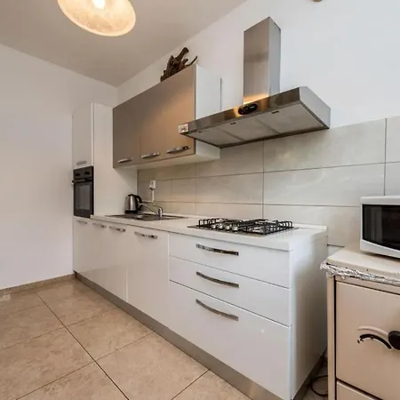 Apartman Delfin With Seaview 100 Meters From The Sea - By Ta Leut Agency Privlaka (Zadar)