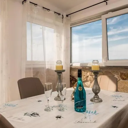 Apartment Delfin With Seaview 100 Meters From The Sea - By Ta Leut Agency Privlaka (Zadar)