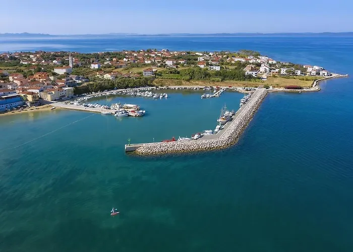 Delfin With Seaview 100 Meters From The Sea - By Ta Leut Agency