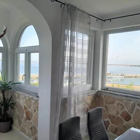 Delfin With Seaview 100 Meters From The Sea - By Ta Leut Agency