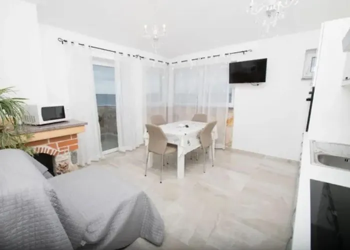 Apartamento Delfin With Seaview 100 Meters From The Sea - By Ta Leut Agency
